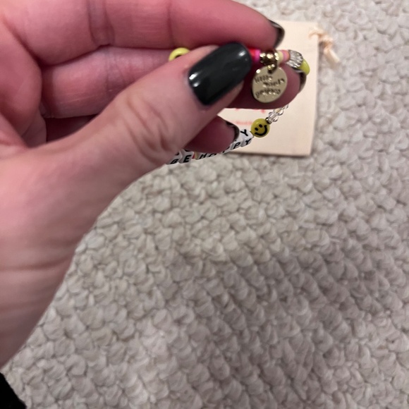 New Little words project "Be Happy" stretch beaded bracelet size S/M - Picture 2 of 5